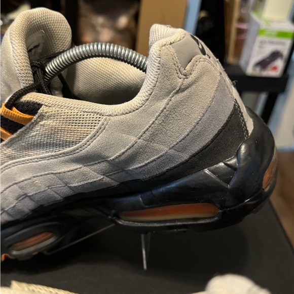 Nike Air Max 95 Mandarin 2011 609048-103 Men’s 13 - Picture 6 of 15